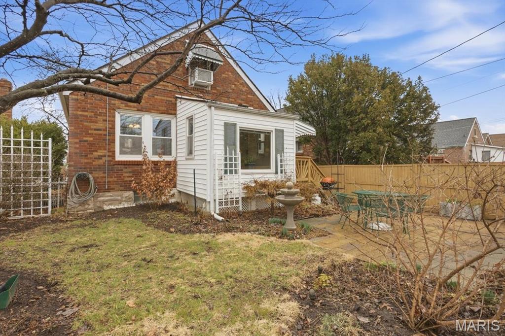 6542 Lindenwood Place