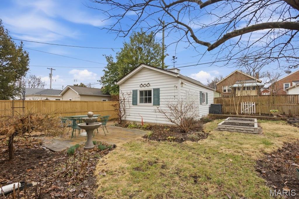 6542 Lindenwood Place