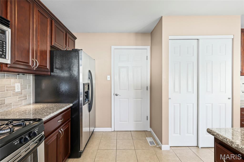 2517 Hidden Meadow Lane