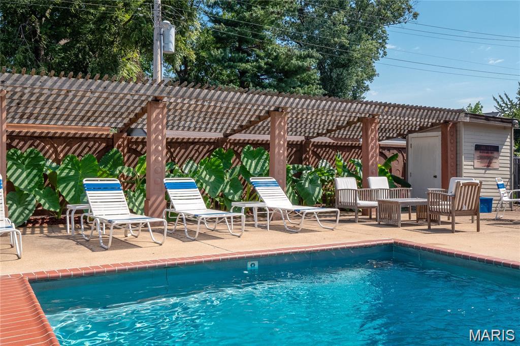 4303 Laclede Avenue Unit: D