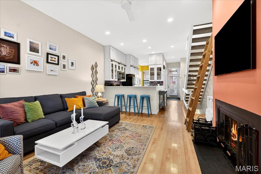 4303 Laclede Avenue Unit: D