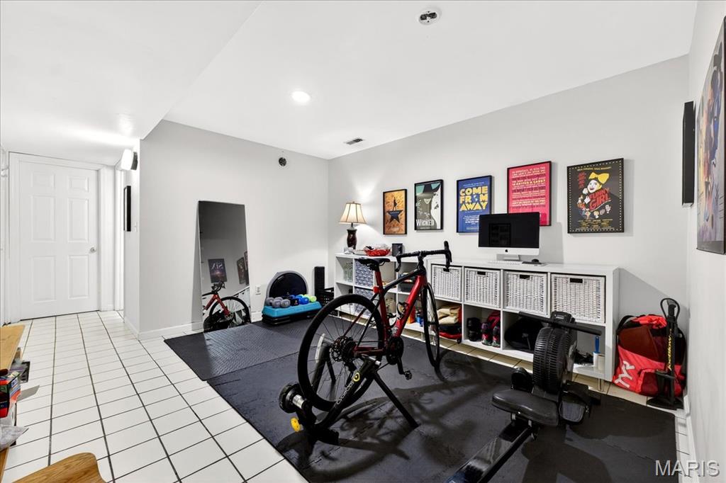 4303 Laclede Avenue Unit: D