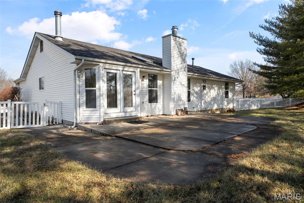 20 White Chapel Court