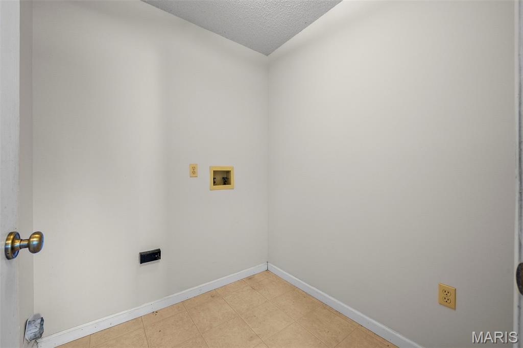 20 White Chapel Court