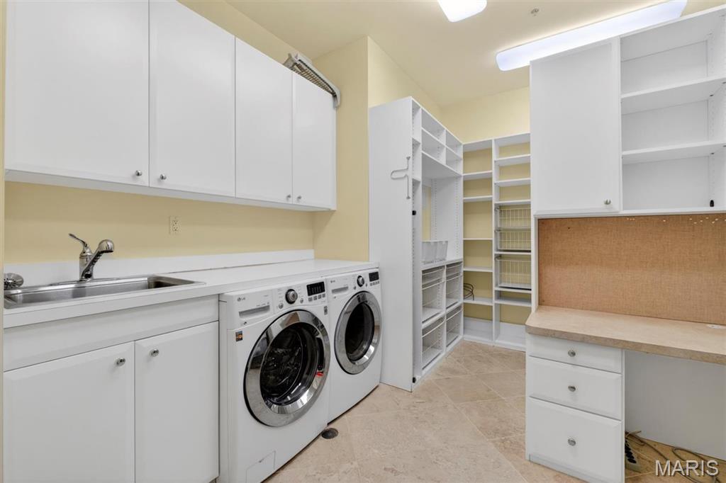 622 Forest Court Unit: 4A