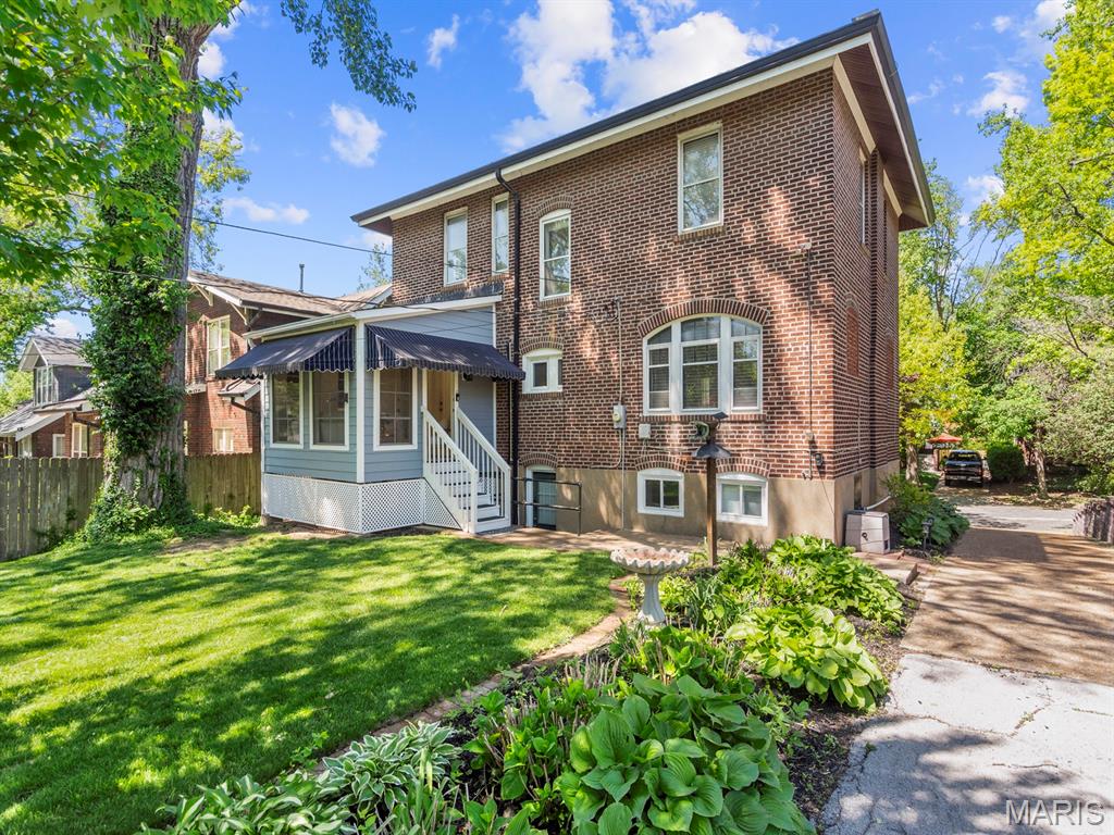 7522 Teasdale Avenue