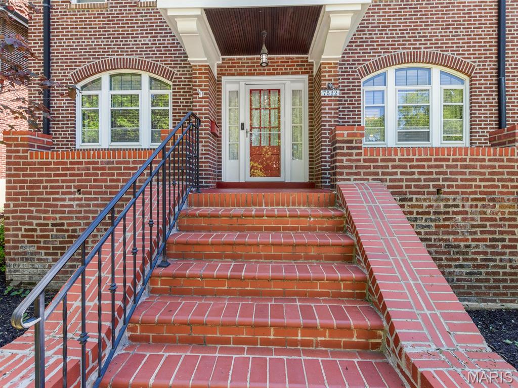 7522 Teasdale Avenue