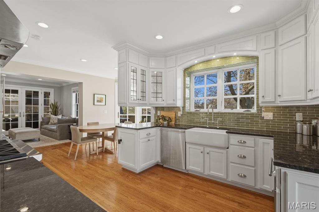 28 Lake Forest Drive