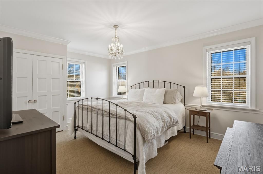 28 Lake Forest Drive