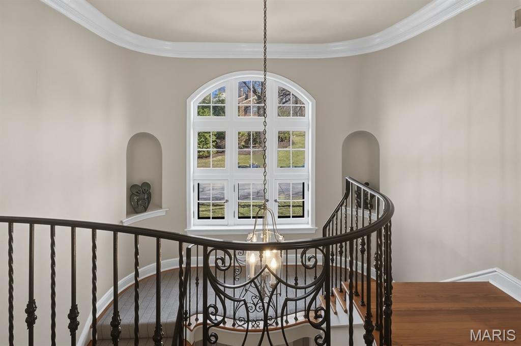 28 Lake Forest Drive