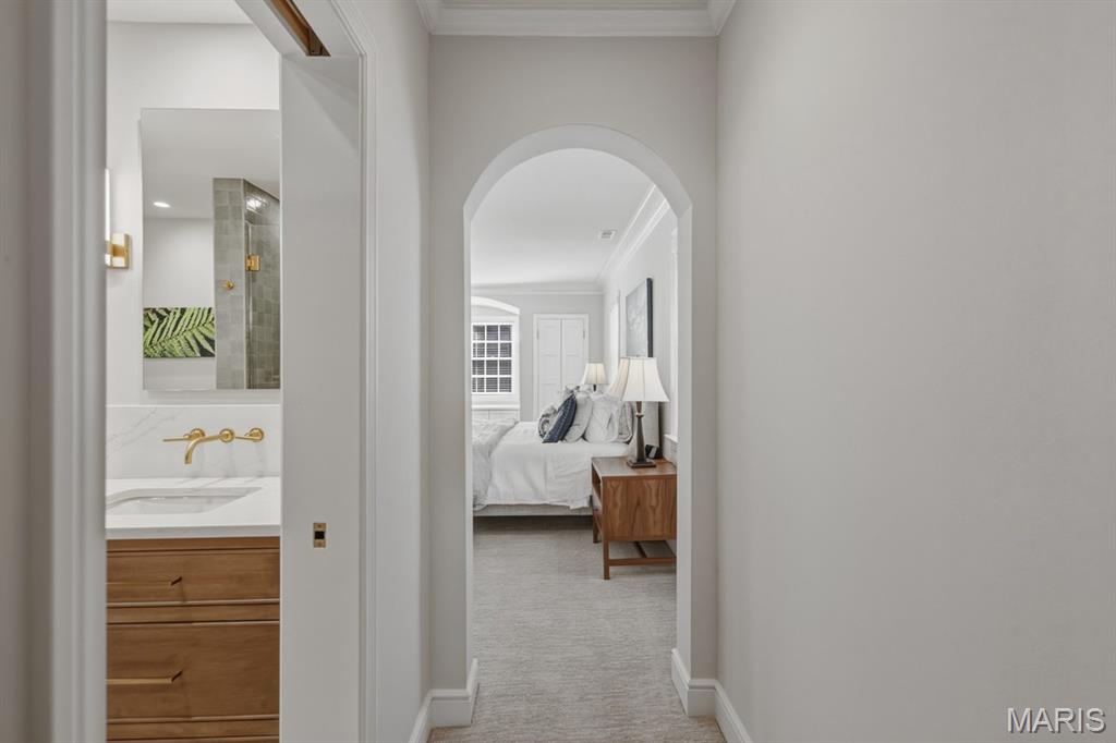 28 Lake Forest Drive