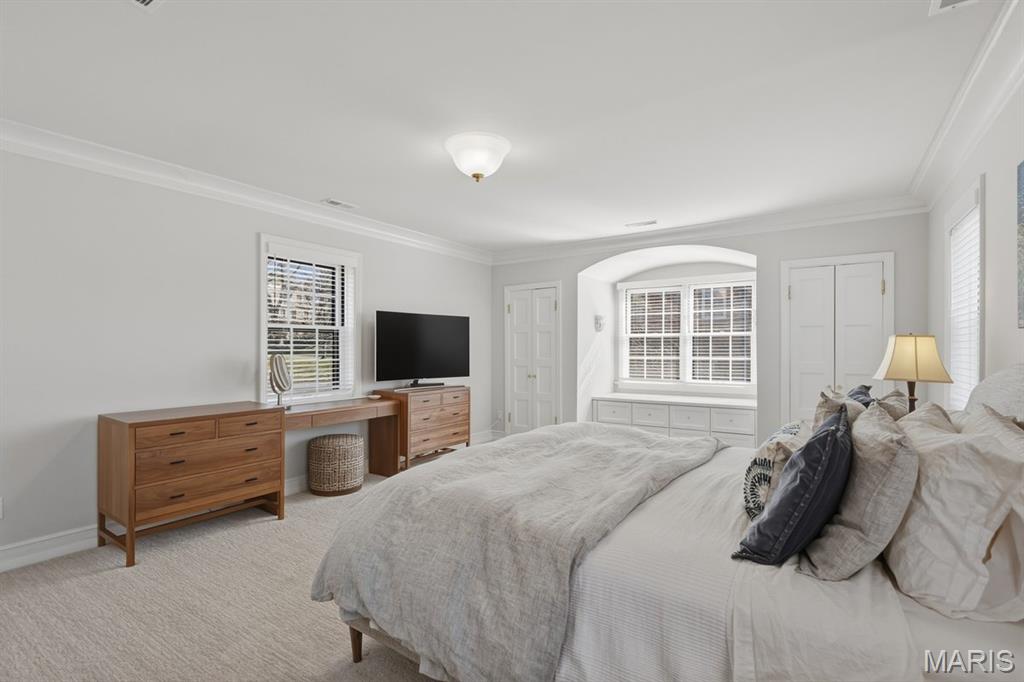 28 Lake Forest Drive