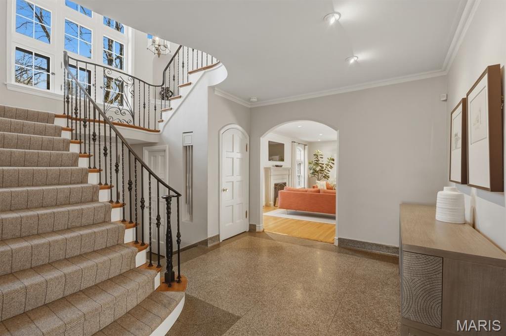 28 Lake Forest Drive