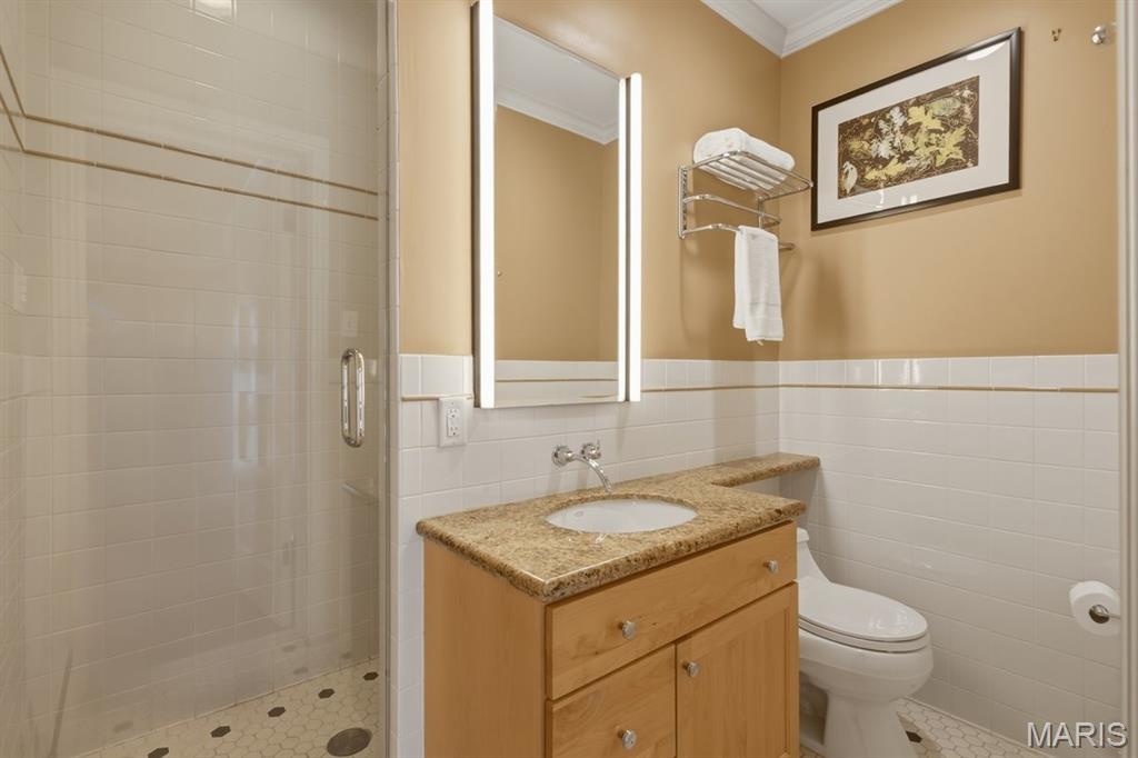 28 Lake Forest Drive