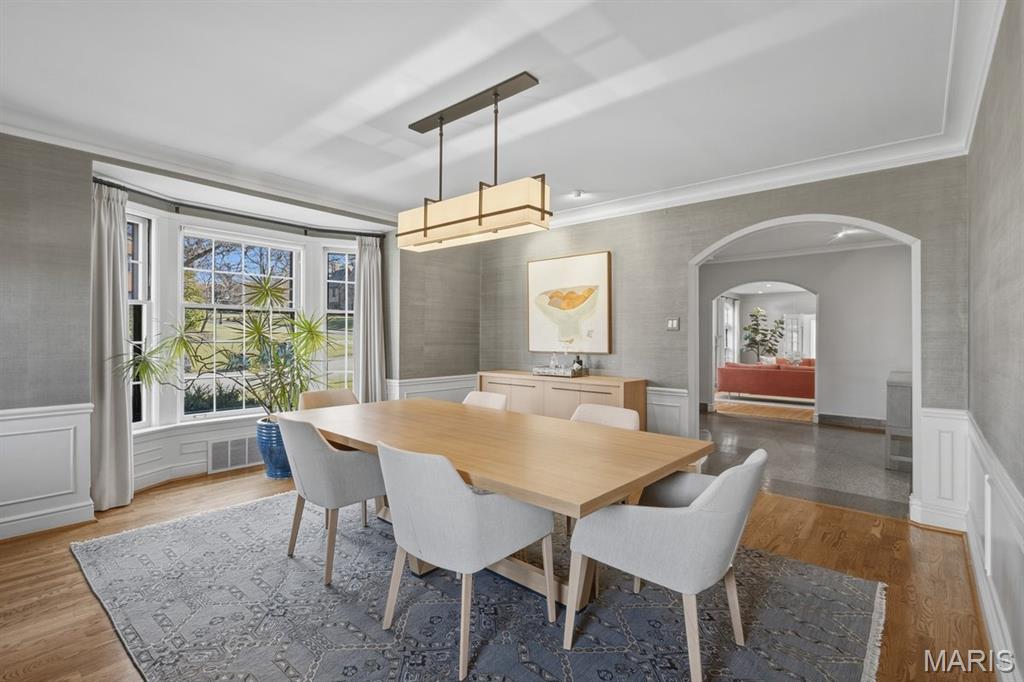 28 Lake Forest Drive