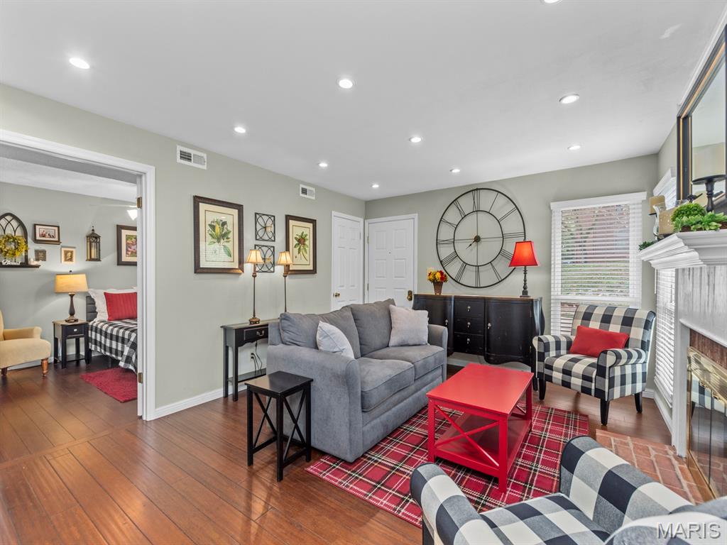 2000 Trailcrest Lane Unit: 2