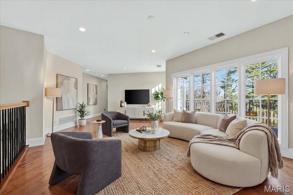 9998 Litzsinger Road