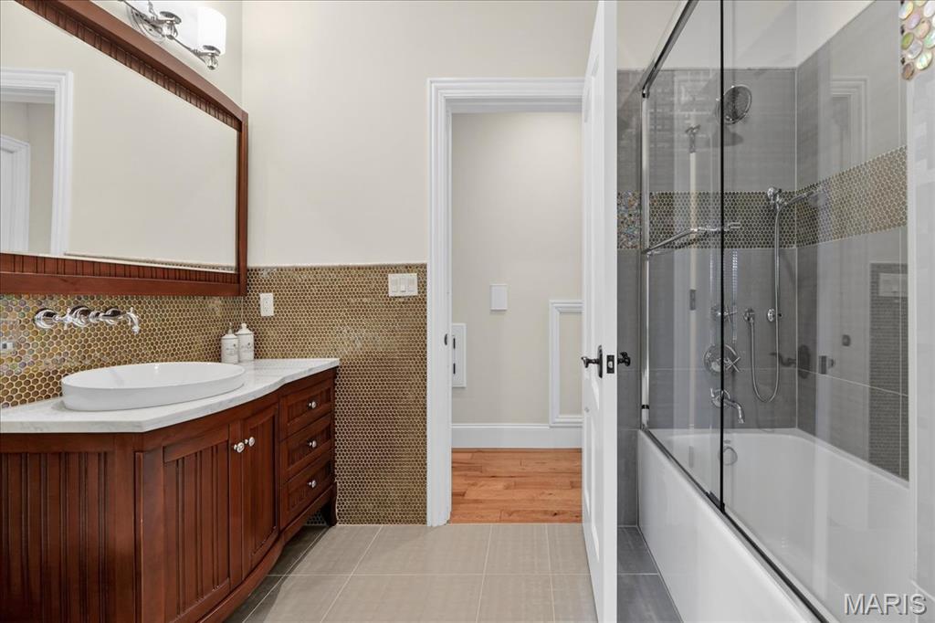 9998 Litzsinger Road