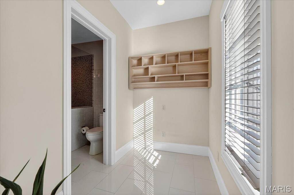 9998 Litzsinger Road