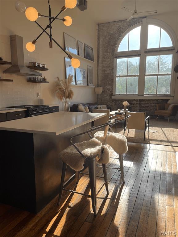 4242 Laclede Avenue Unit: 213