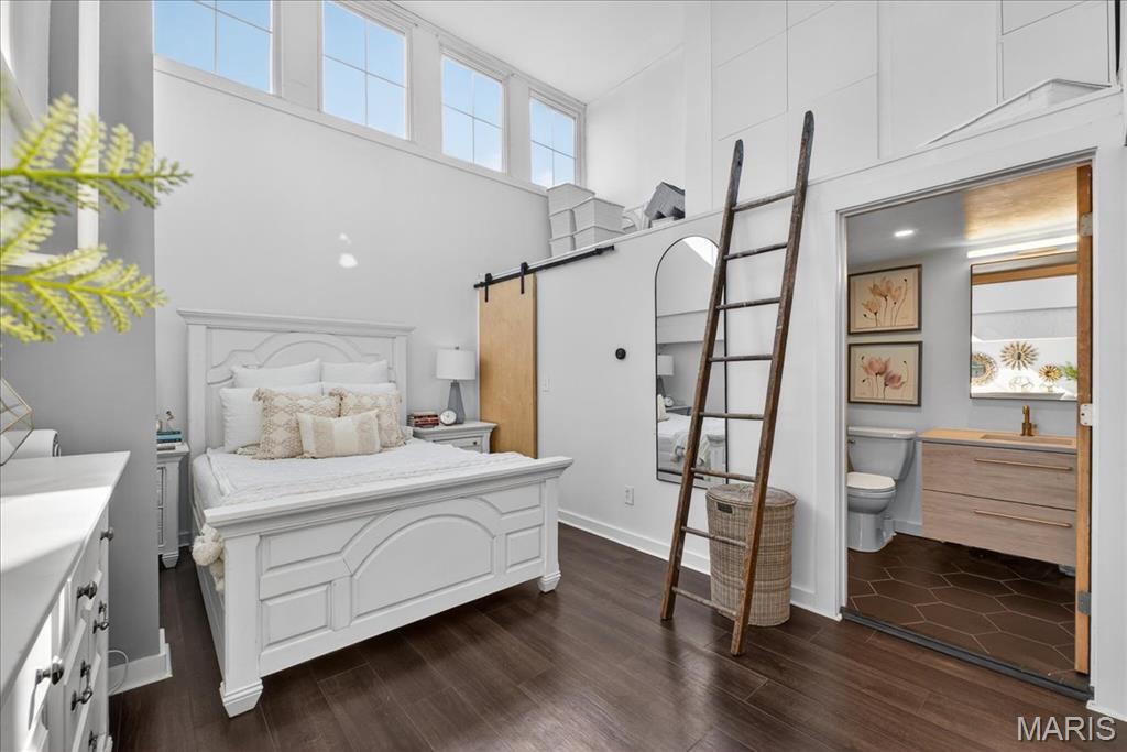 4242 Laclede Avenue Unit: 213