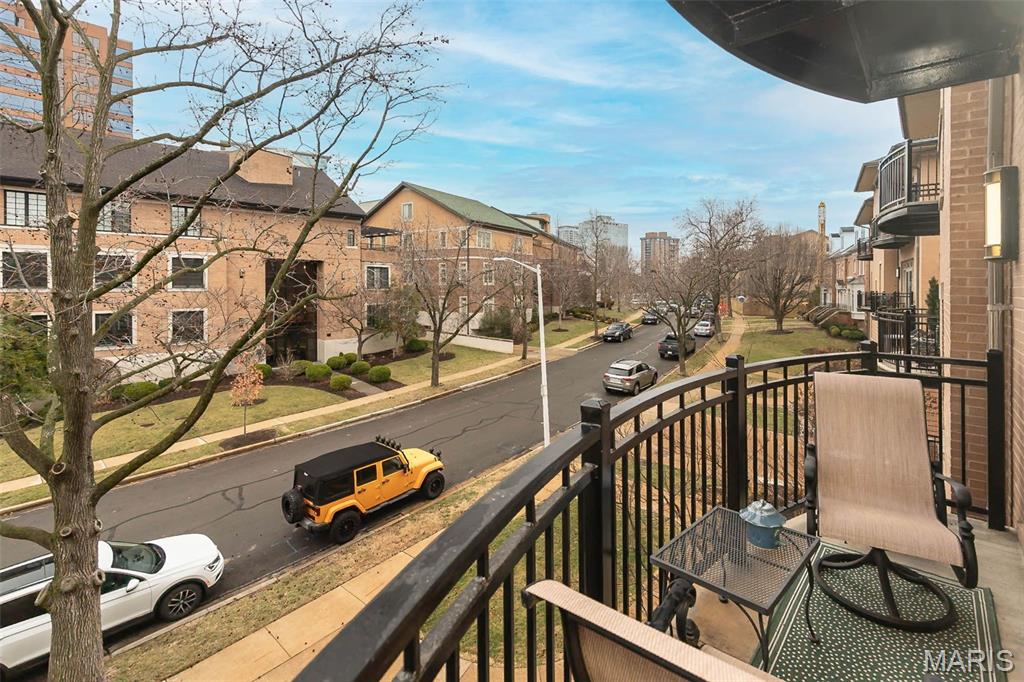 40 Brighton Way Unit: 2N