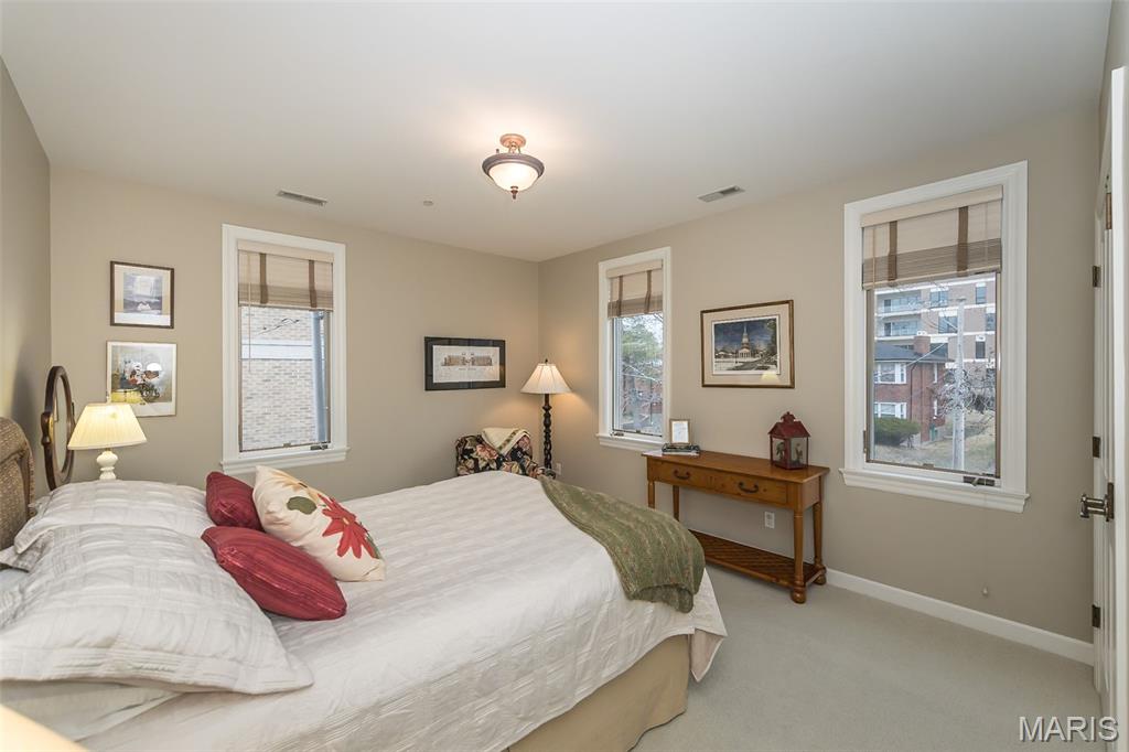 40 Brighton Way Unit: 2N