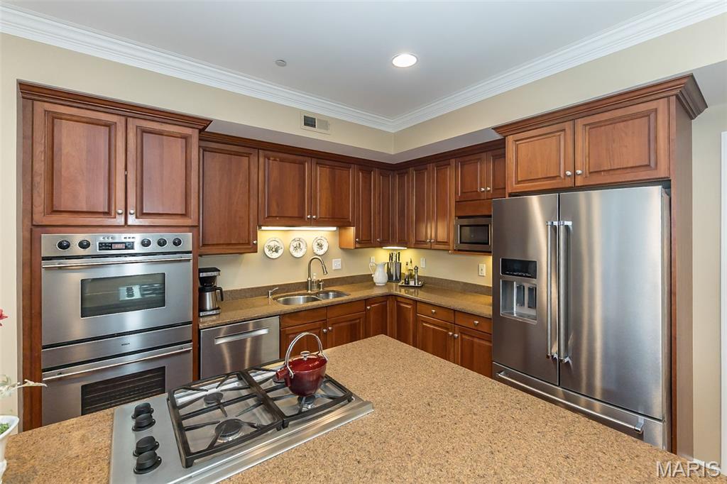 40 Brighton Way Unit: 2N