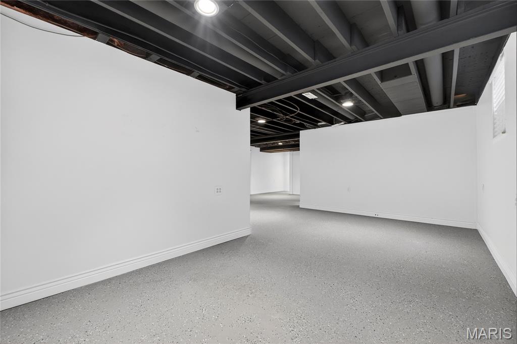 931 Wellesley Place Drive