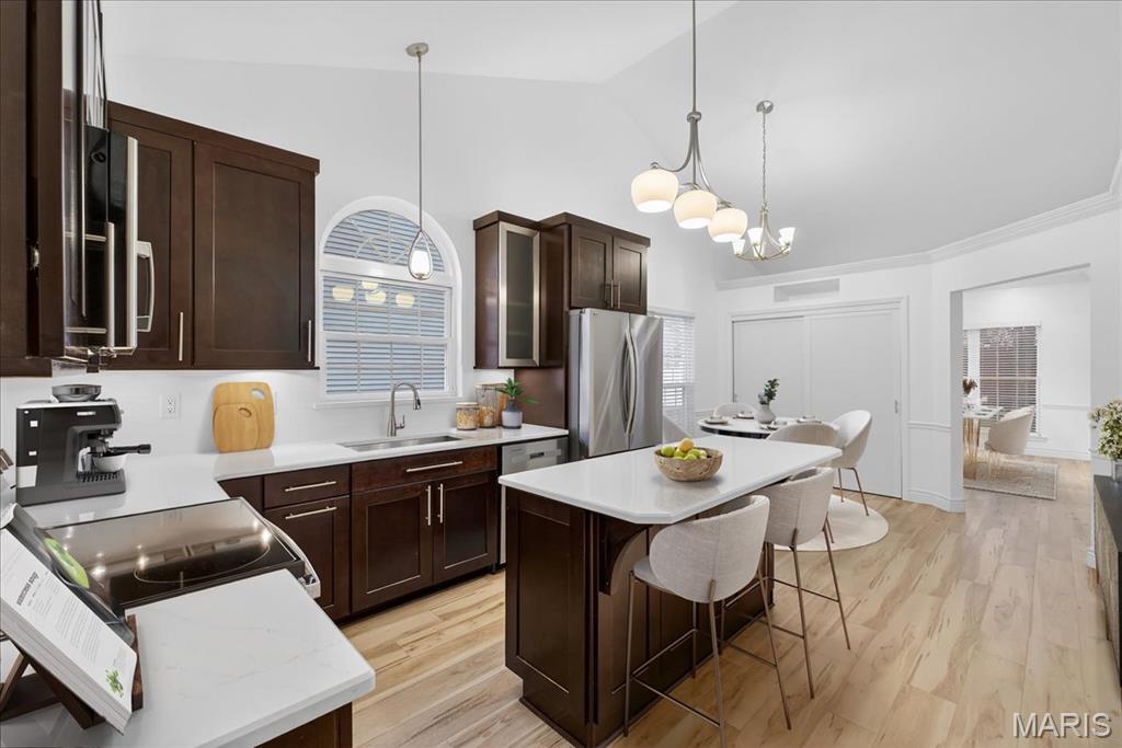 931 Wellesley Place Drive