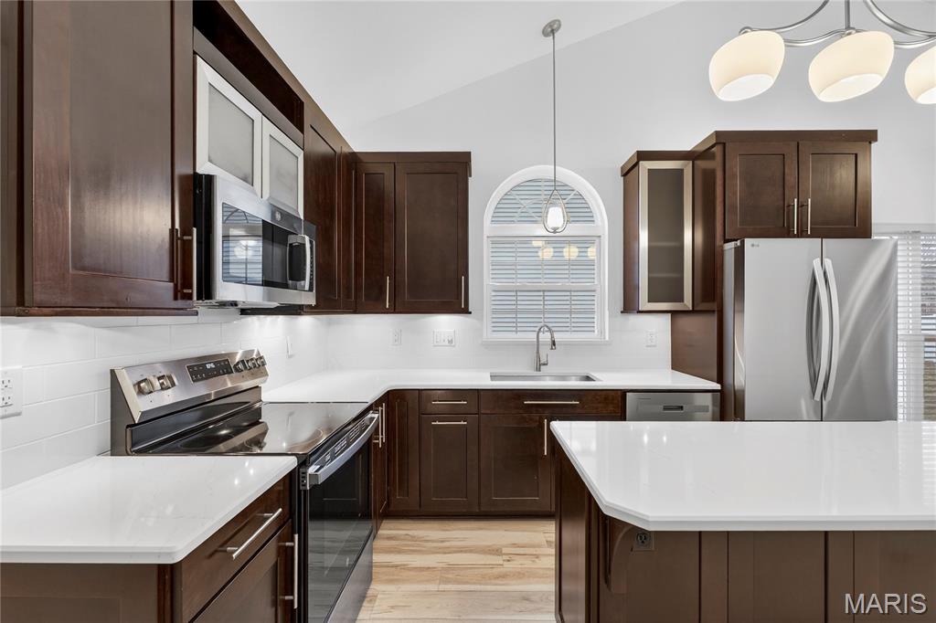 931 Wellesley Place Drive