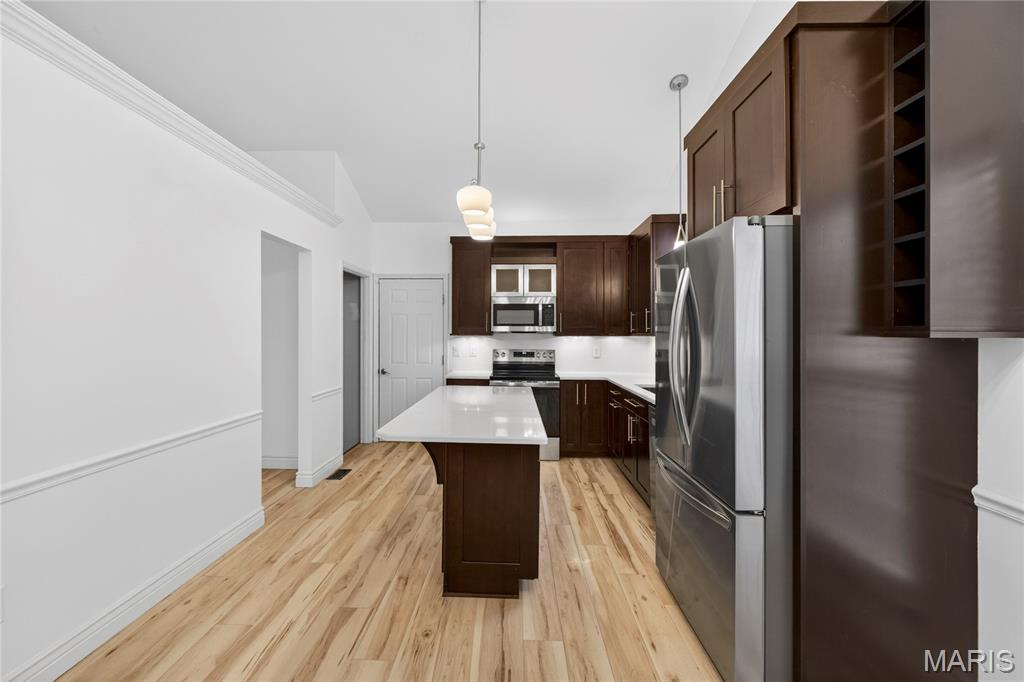 931 Wellesley Place Drive