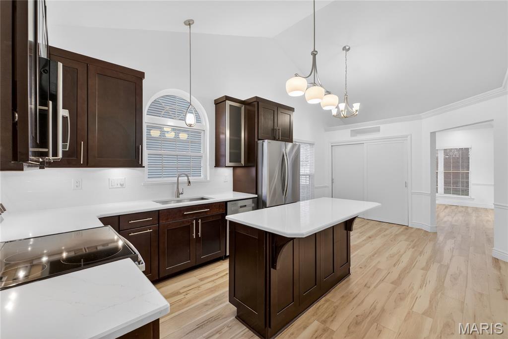 931 Wellesley Place Drive