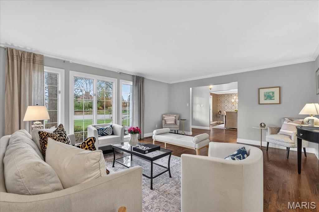 401 Steeplechase Lane