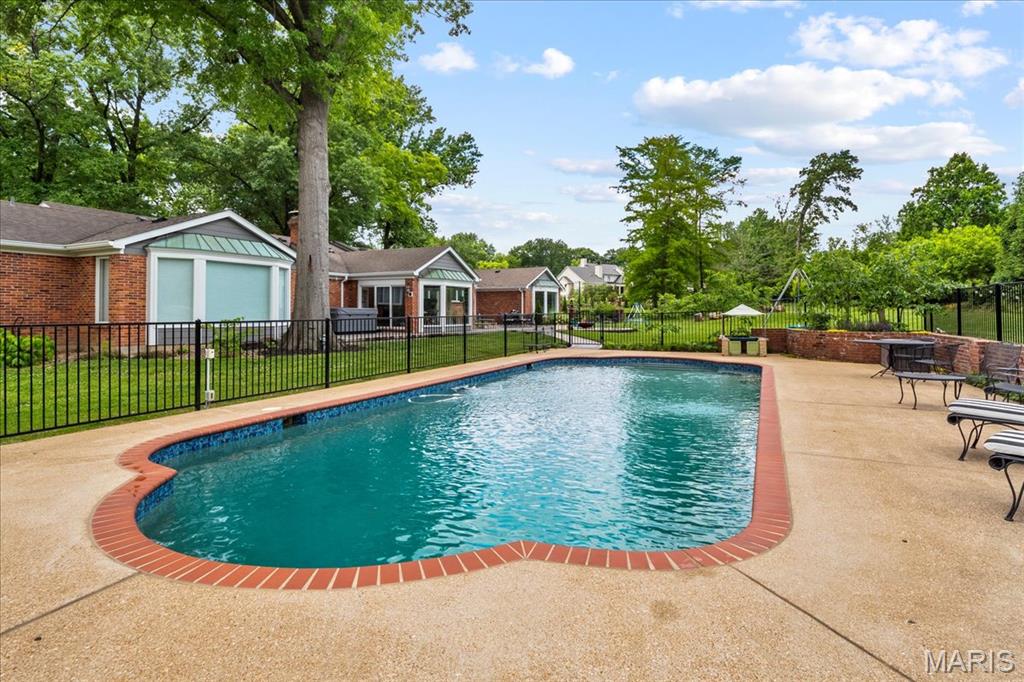 401 Steeplechase Lane