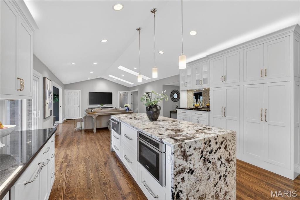 401 Steeplechase Lane