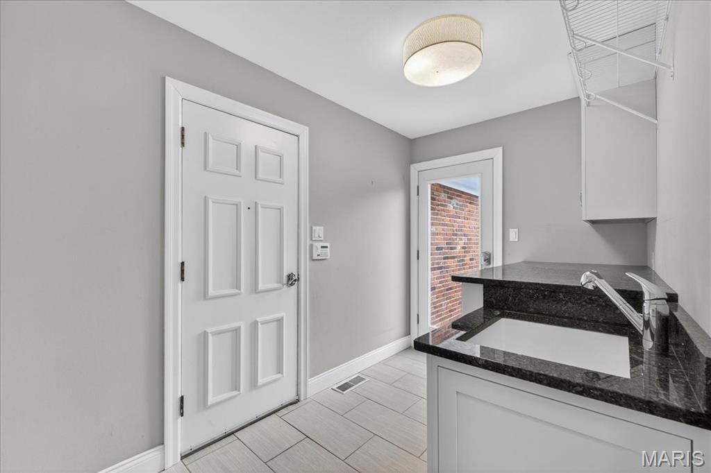 401 Steeplechase Lane