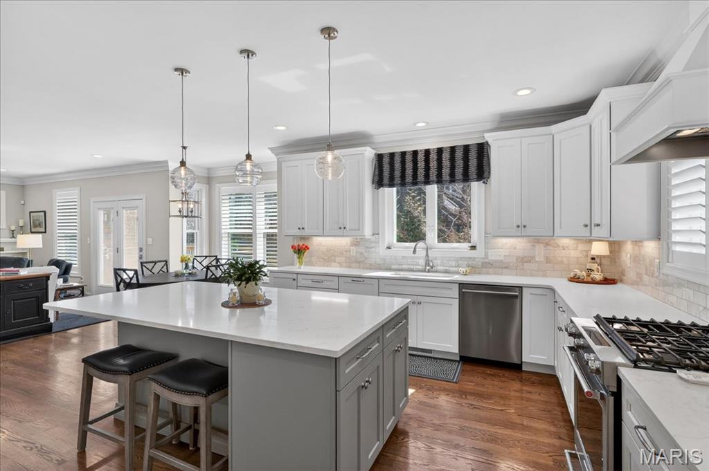 7540 Washington Avenue