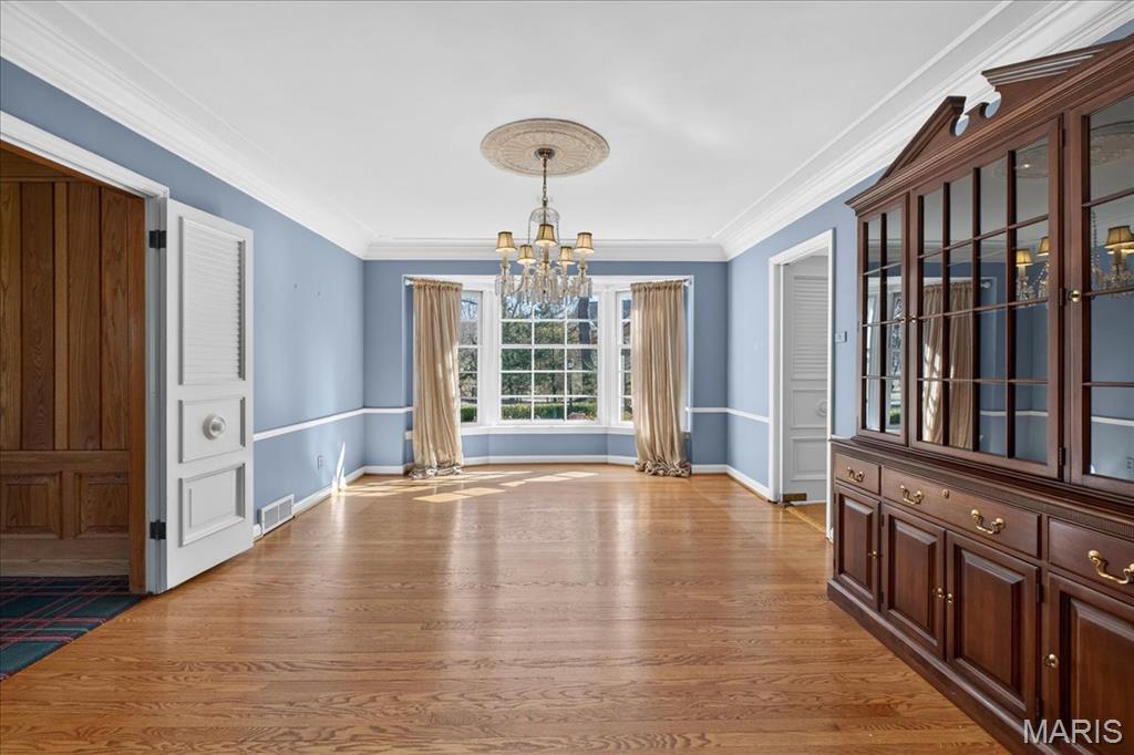 17 Outer Ladue Drive