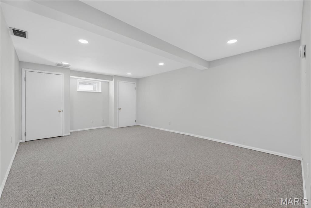 17 Outer Ladue Drive