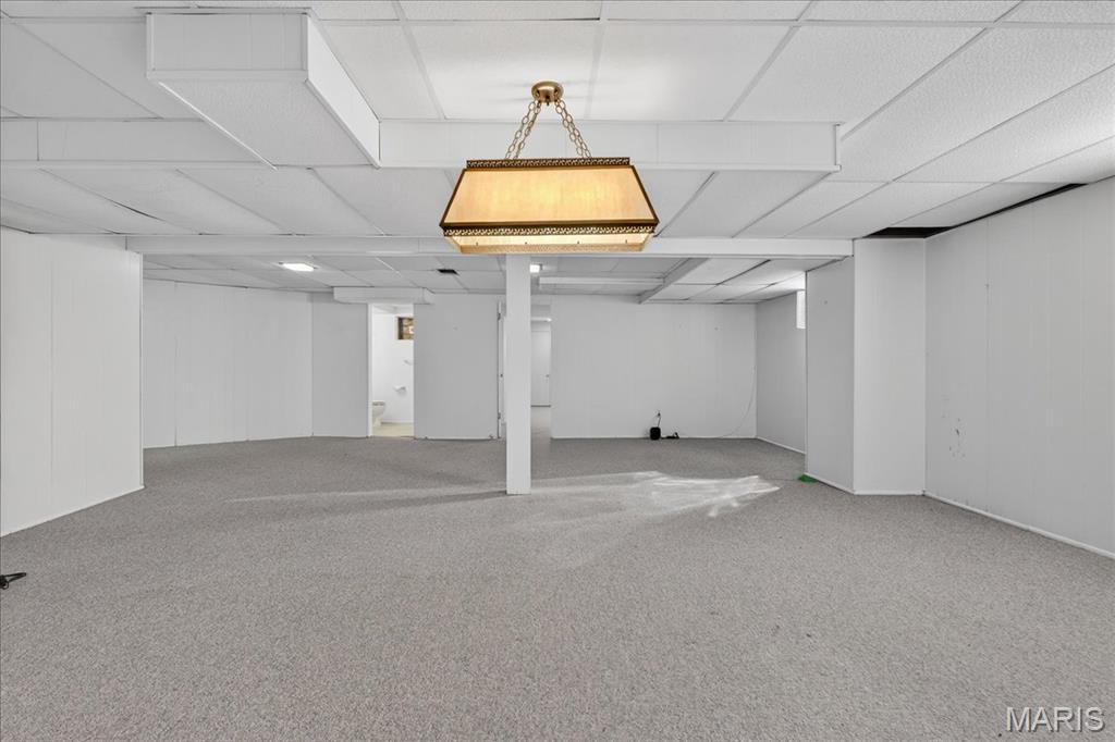 17 Outer Ladue Drive