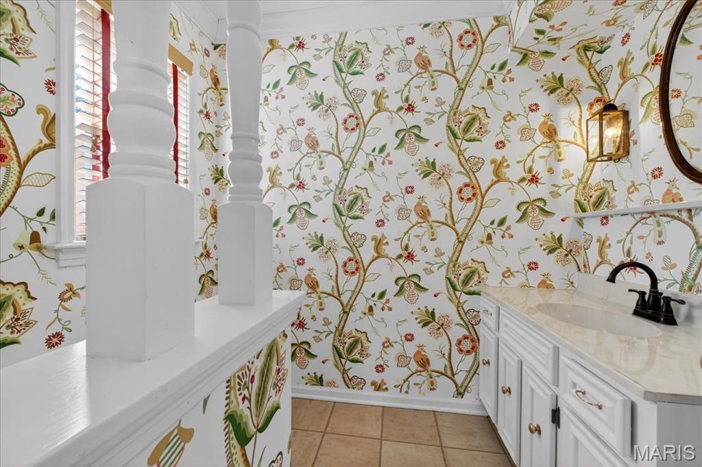 17 Outer Ladue Drive