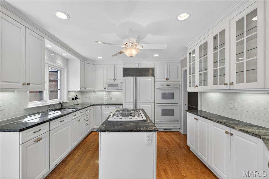 17 Outer Ladue Drive