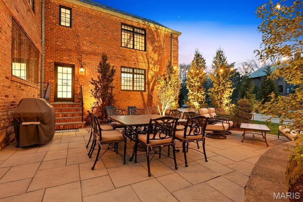 62 Lake Forest Drive