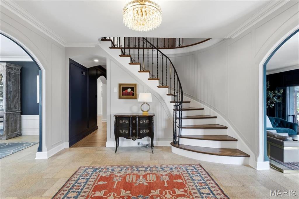 62 Lake Forest Drive