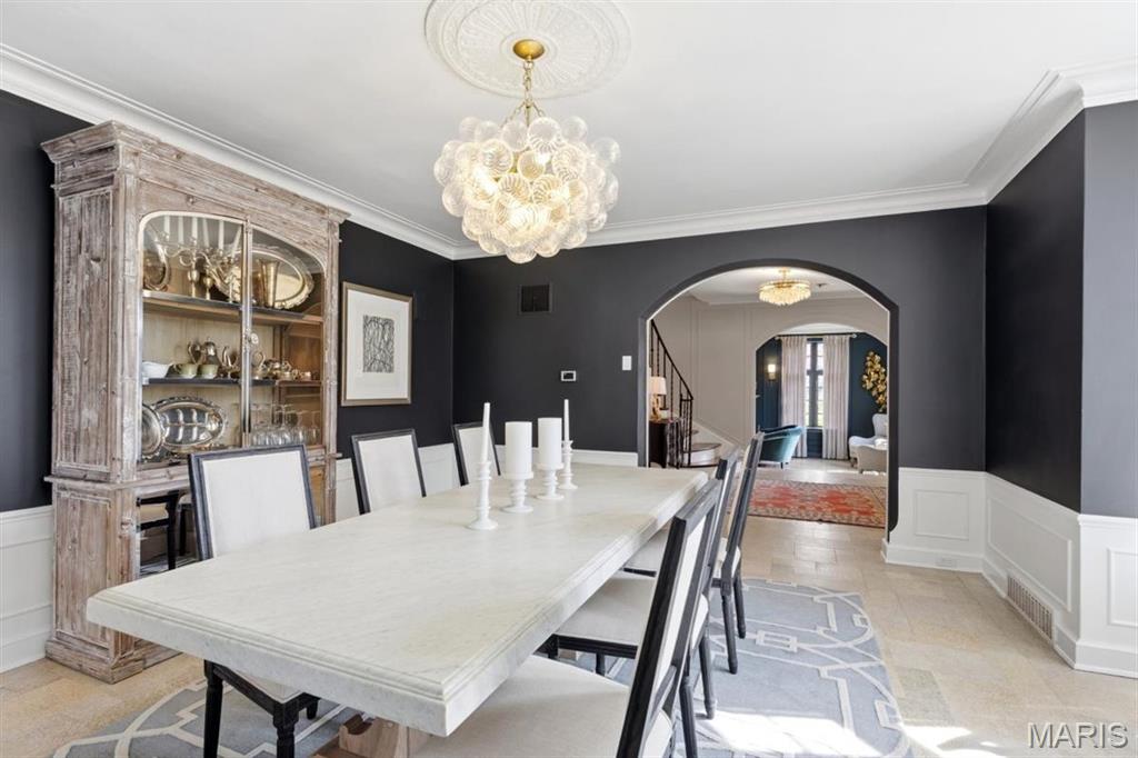 62 Lake Forest Drive