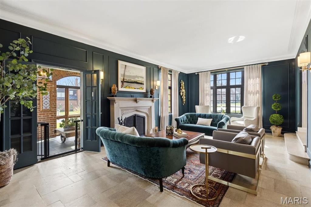 62 Lake Forest Drive