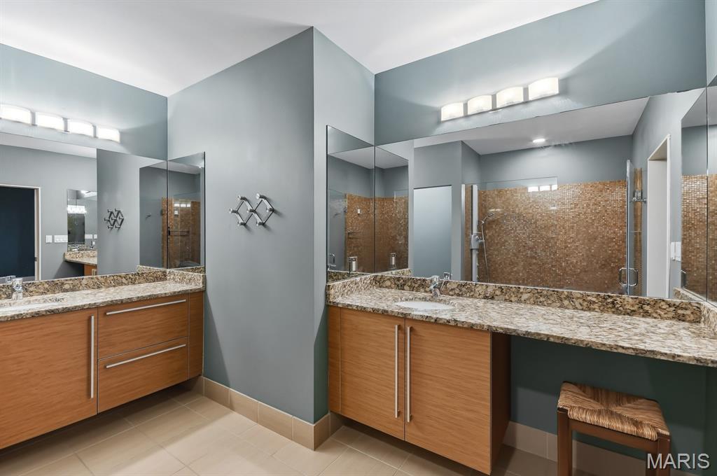 4100 Forest Park Avenue Unit: 417