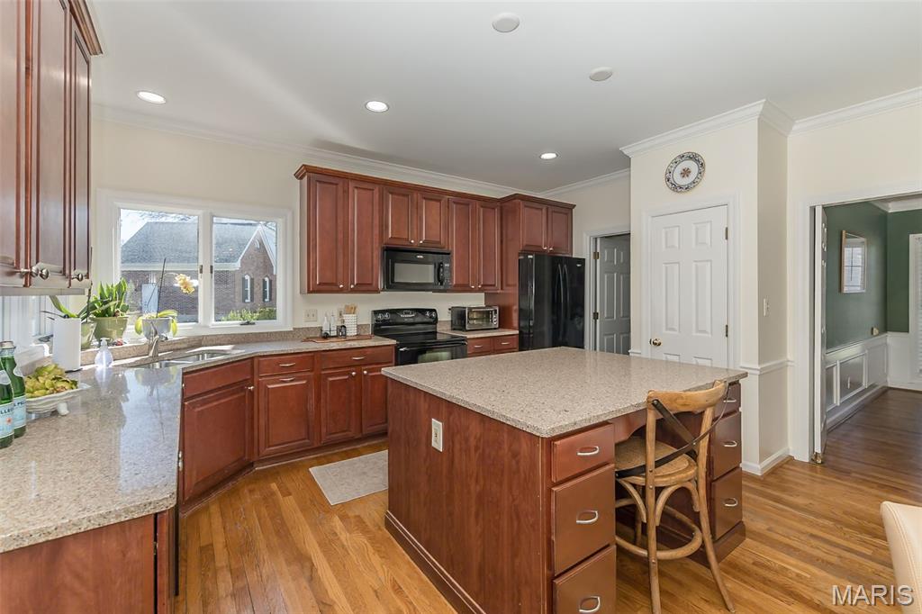 1418 Warson Oaks Court