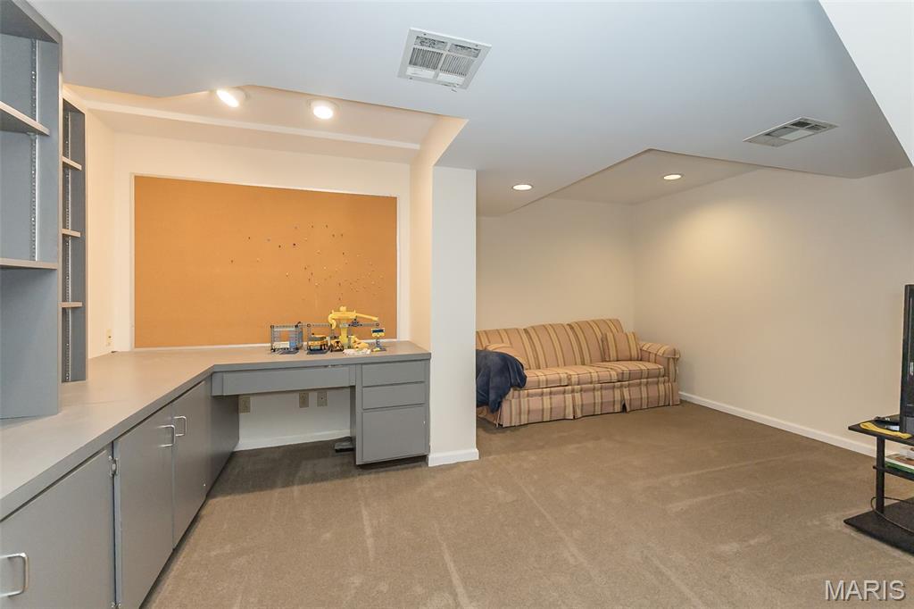 1418 Warson Oaks Court